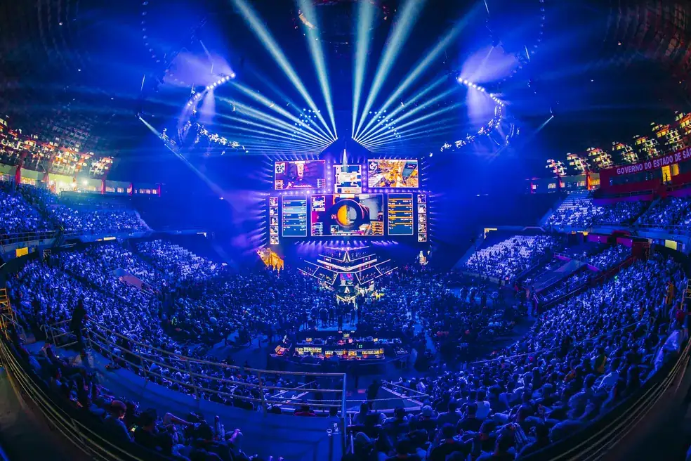 Torneios pt cc - Competições com Prêmios de R$ 100.000